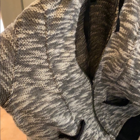 Zip up light weight jacket - Picture 5 of 5